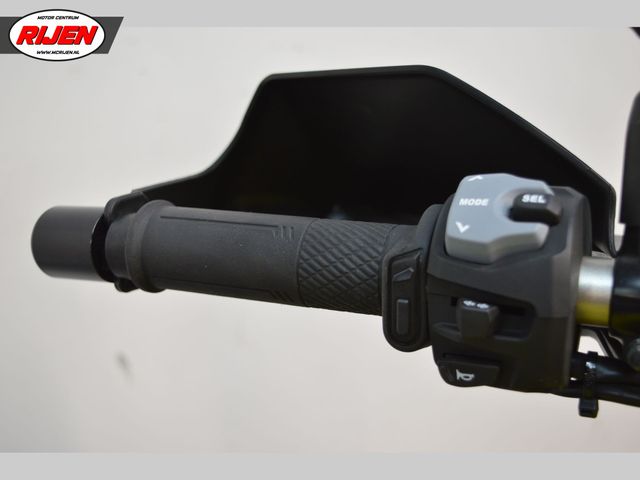 suzuki - v-strom-650-xta