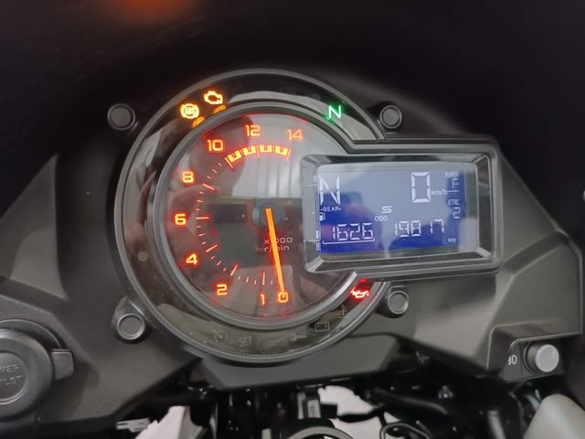 kawasaki - versys-1000-grand-tourer