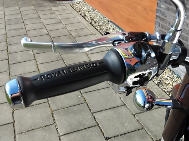 royal-enfield - classic-650