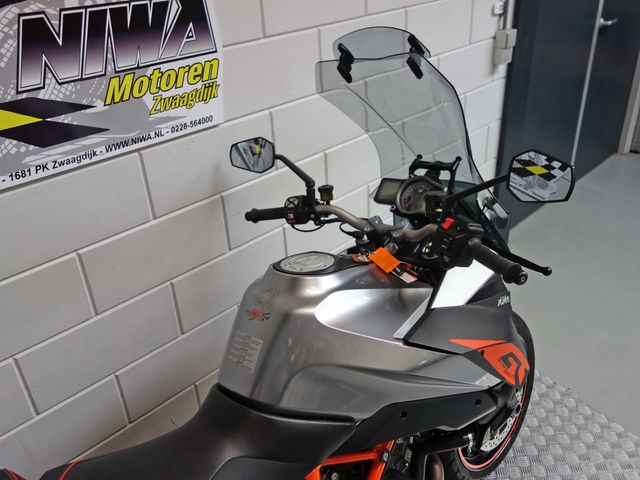 ktm - 1290-super-duke-gt