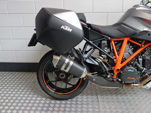 ktm - 1290-super-duke-gt