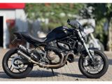 DUCATI MONSTER 821