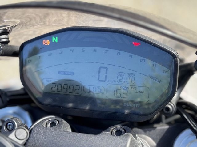 ducati - monster-821
