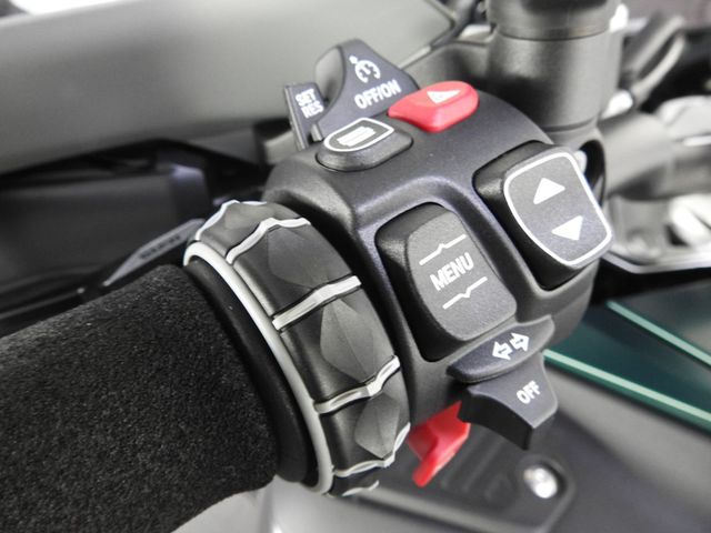 bmw - r-1300-gs-adventure