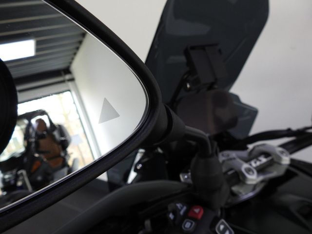 bmw - r-1300-gs-adventure