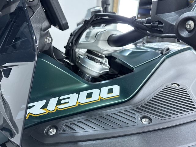bmw - r-1300-gs-adventure