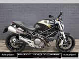 DUCATI M 696
