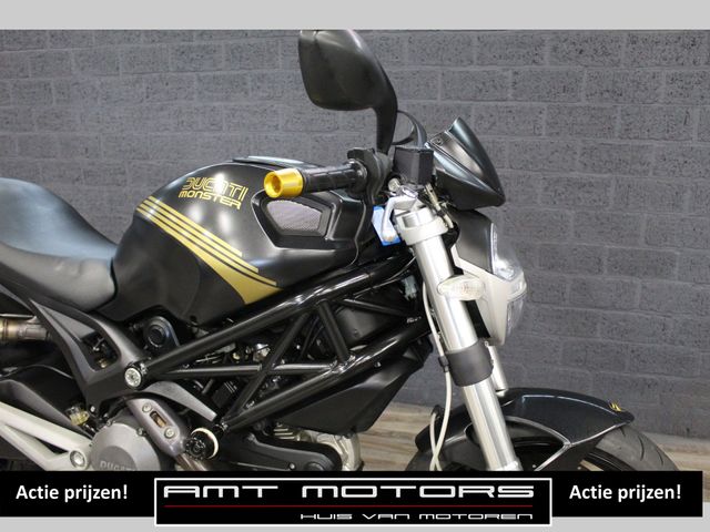 ducati - m-696