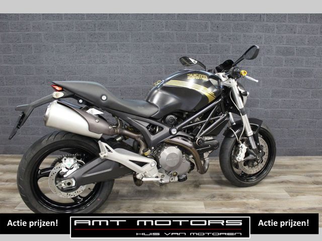 ducati - m-696