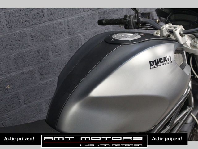 ducati - m-696