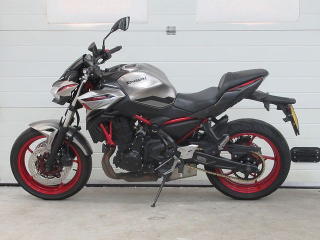 kawasaki - z650