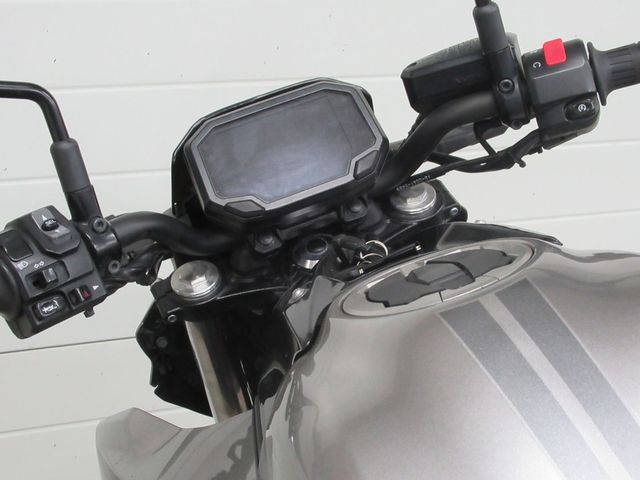 kawasaki - z650