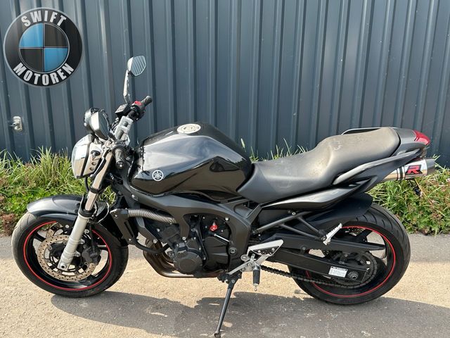 yamaha - fzs-600-fazer