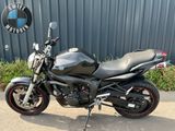 YAMAHA FZS 600 FAZER