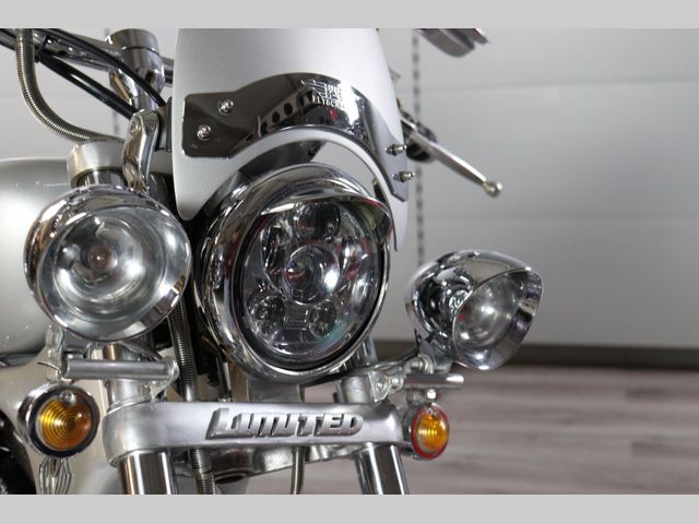 suzuki - vs-750-intruder