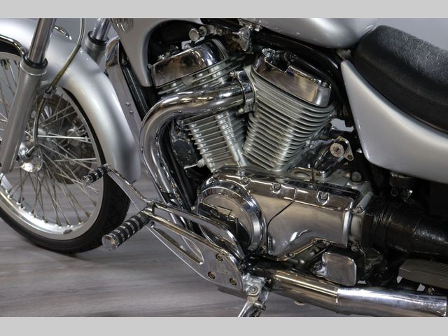 suzuki - vs-750-intruder
