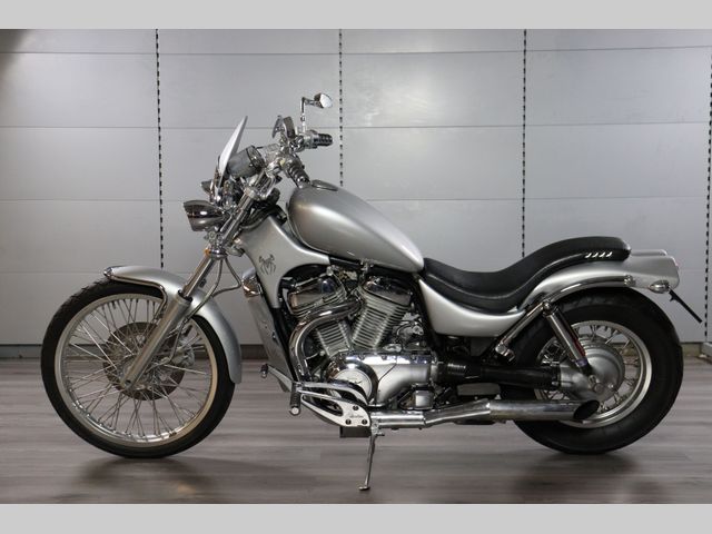 suzuki - vs-750-intruder