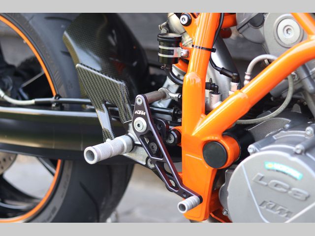 ktm - 990-super-duke-r
