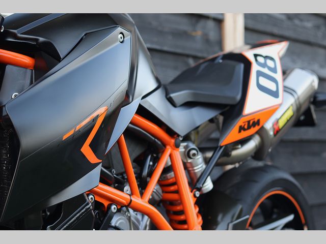 ktm - 990-super-duke-r