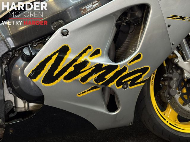 kawasaki - zx-7r-ninja
