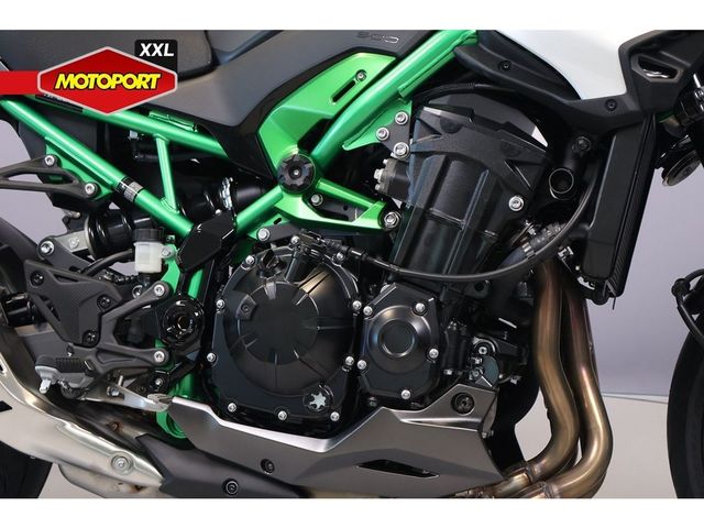 kawasaki - z900