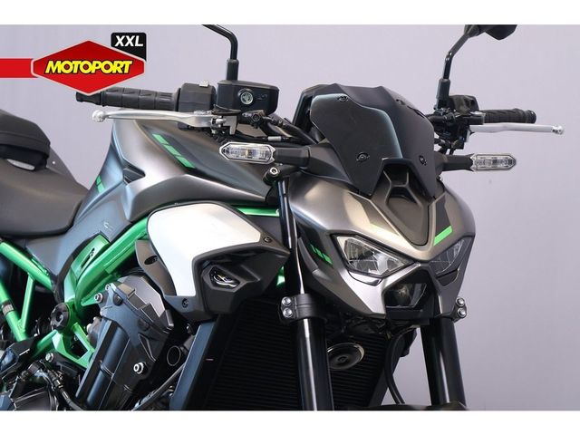 kawasaki - z900