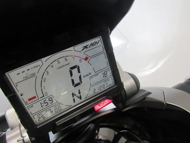 honda - x-adv