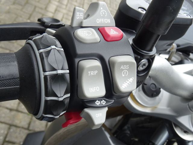 bmw - r-1200-r