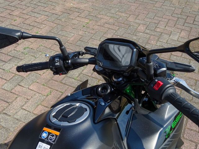 kawasaki - z650