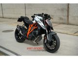 KTM 1290 SUPER DUKE R
