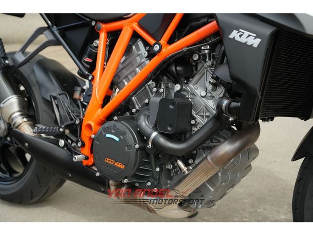 ktm - 1290-super-duke-r