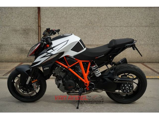 ktm - 1290-super-duke-r