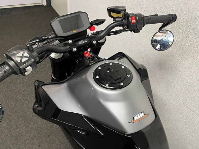 ktm - 790-duke