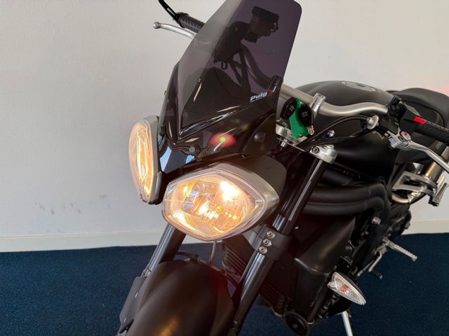 triumph - speed-triple-1050