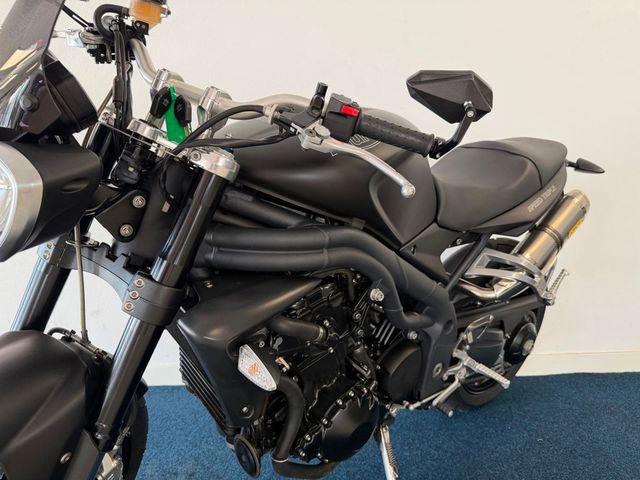triumph - speed-triple-1050