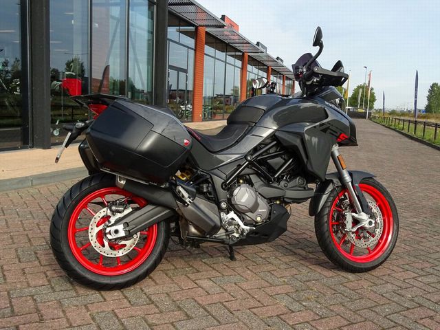 ducati - multistrada-v2-s