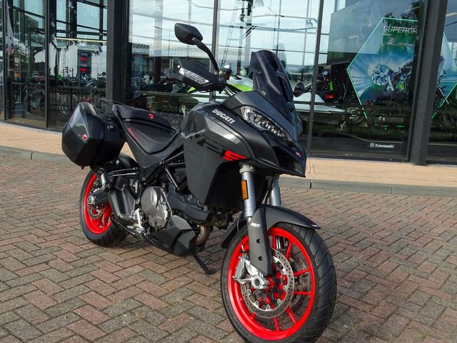 ducati - multistrada-v2-s
