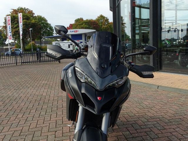 ducati - multistrada-v2-s