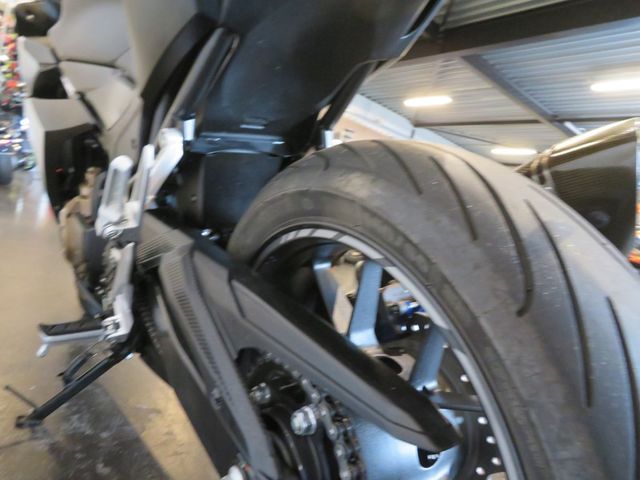 honda - cbr-500-r-abs