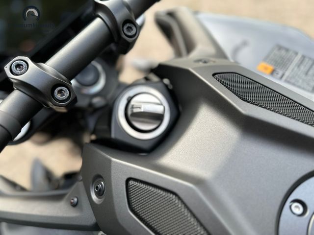 yamaha - mt-09-y-amt