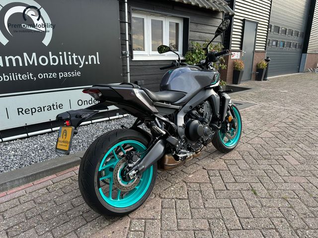 yamaha - mt-09-y-amt