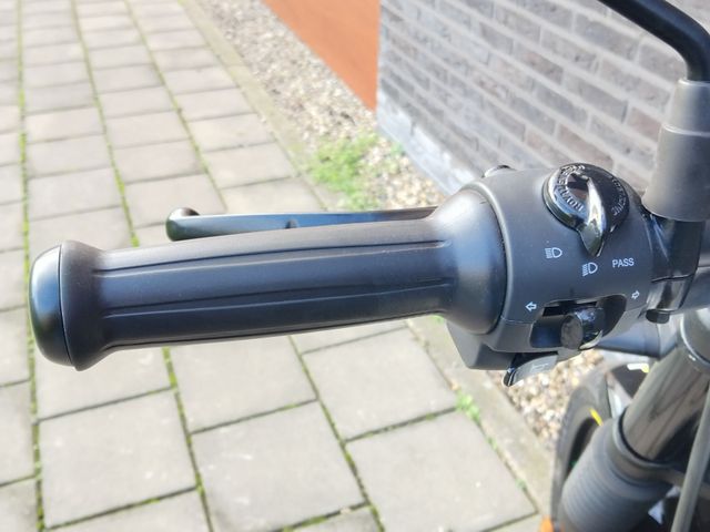 royal-enfield - hntr-350