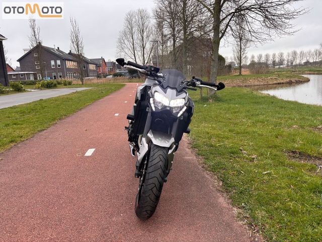 kawasaki - z900