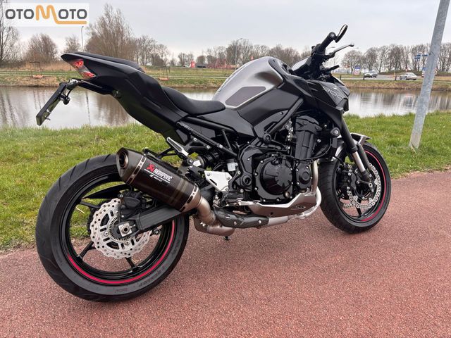 kawasaki - z900