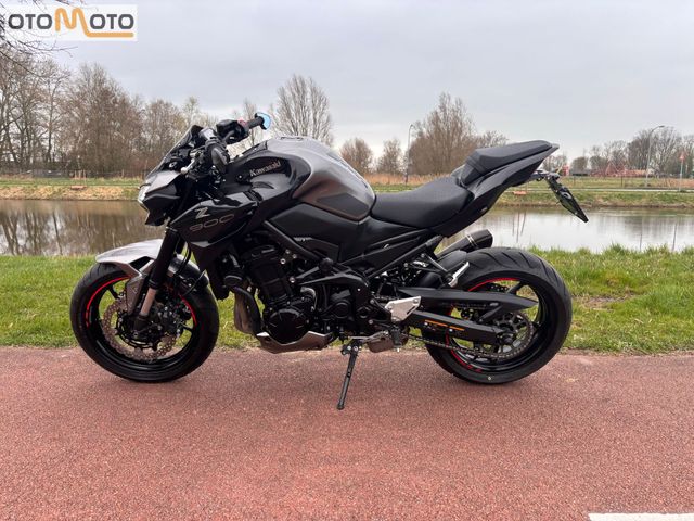 kawasaki - z900
