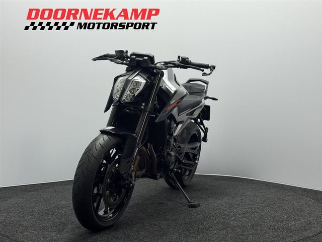 ktm - 790-duke