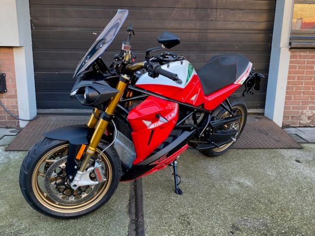 energica - eva-ribelle