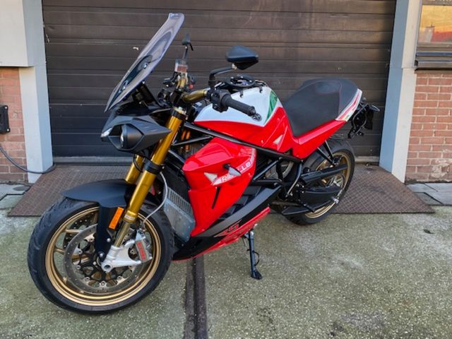 energica - eva-ribelle