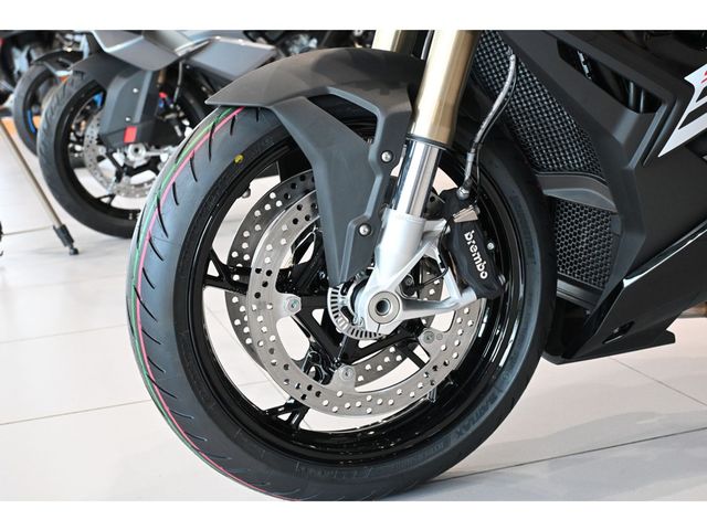bmw - s-1000-r