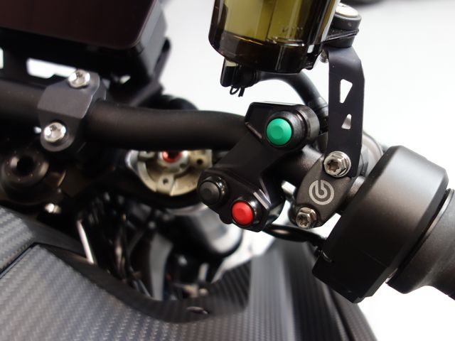 ktm - 1390-super-duke-rr-track